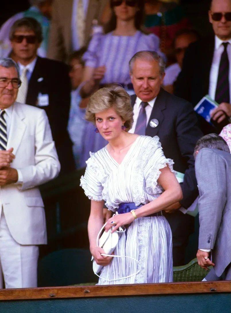入口对着内